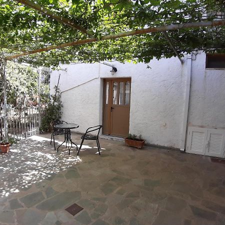 Pirgaki Studios Kardamyli Exterior photo
