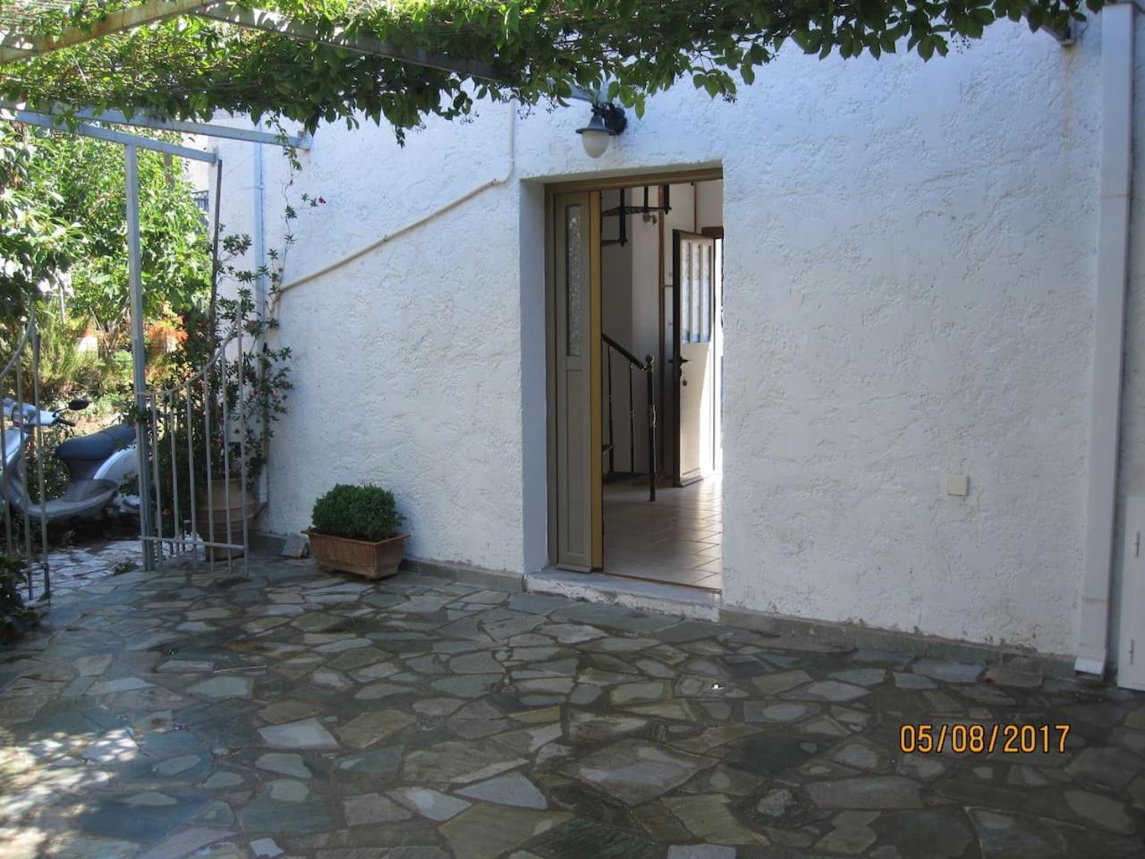 Pirgaki Studios Kardamyli Exterior photo